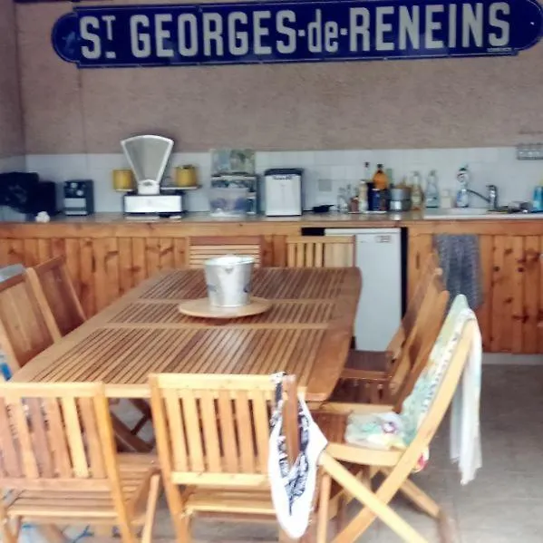 Holiday home Maison Au Pied Du Beaujolais Saint-Georges-de-Reneins